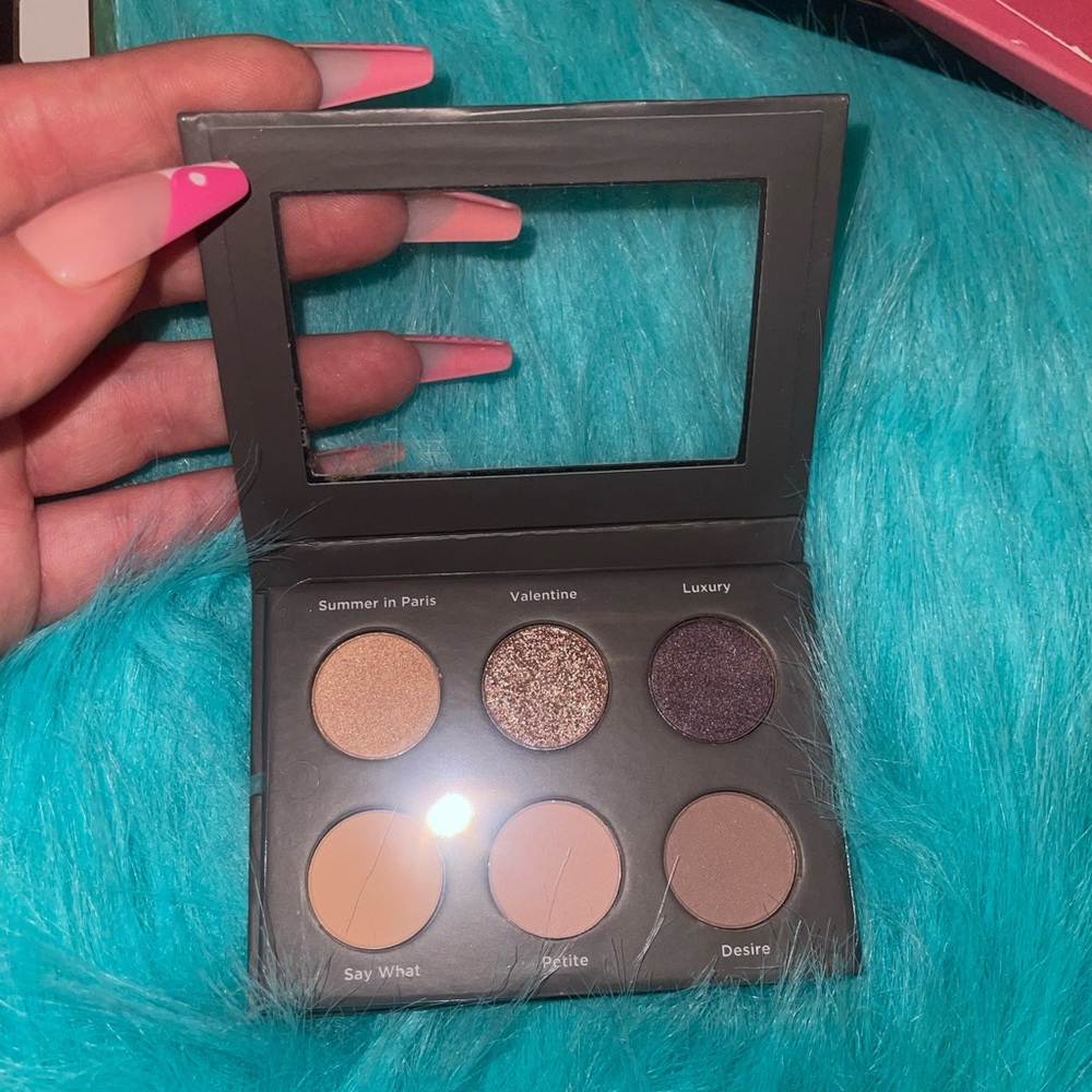 Big makeup bundle - Picture 3 of 10